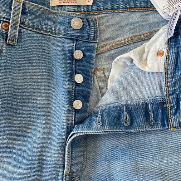 Levis Ribcage Straight Jeans with Knee Rips 32x32 - Picture 7 of 14